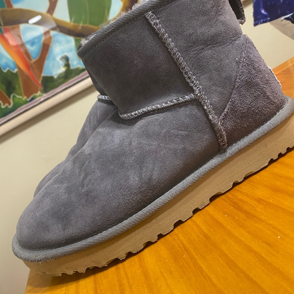 UGG CLASSIC MINI II BOOT